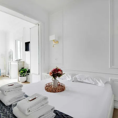 Charming 1bdr 2p Tour Eiffel Lejlighed Paris